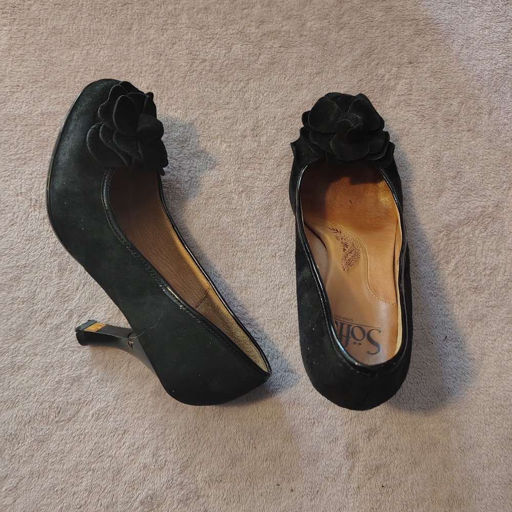 Sofft Black Heels with Floral Detail